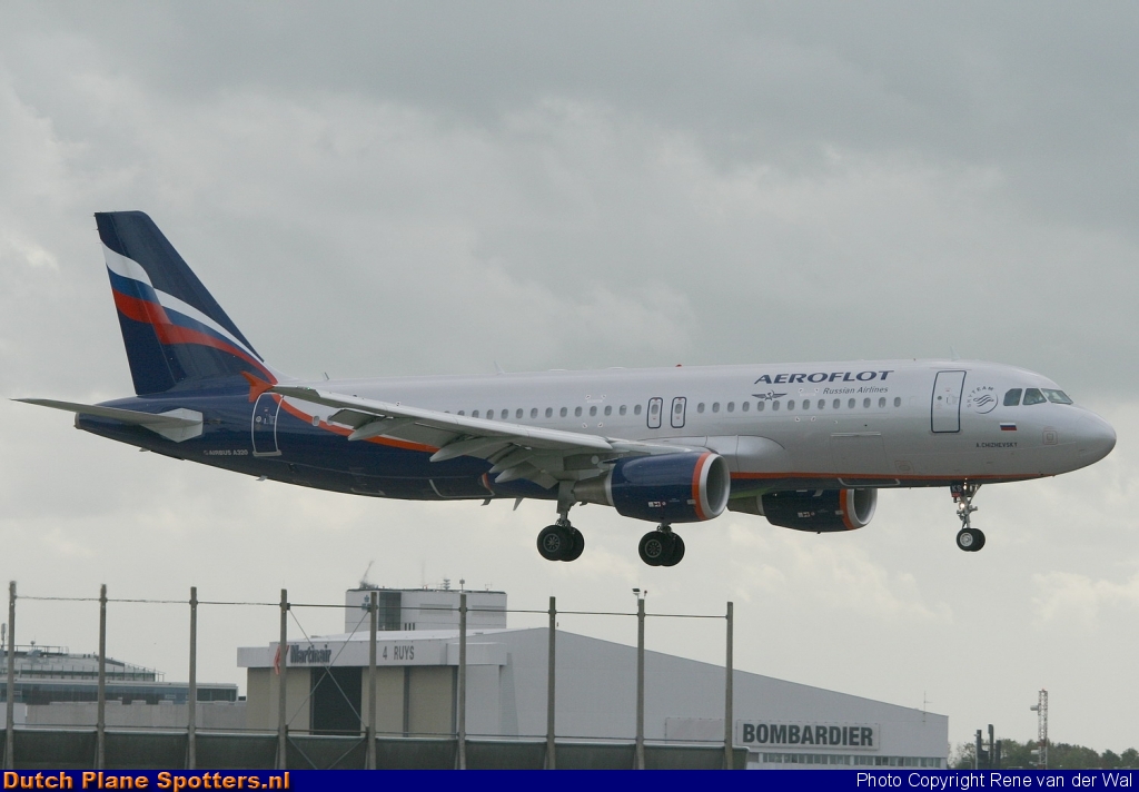 VQ-BKS Airbus A320 Aeroflot - Russian Airlines by Rene van der Wal