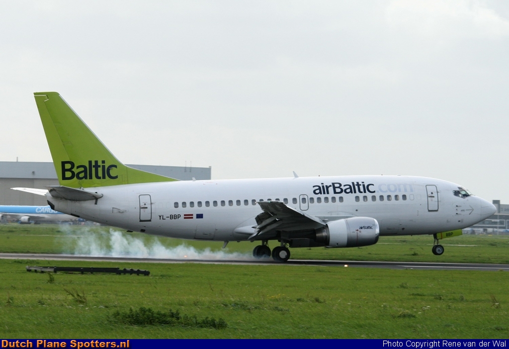 YL-BBP Boeing 737-500 Air Baltic by Rene van der Wal