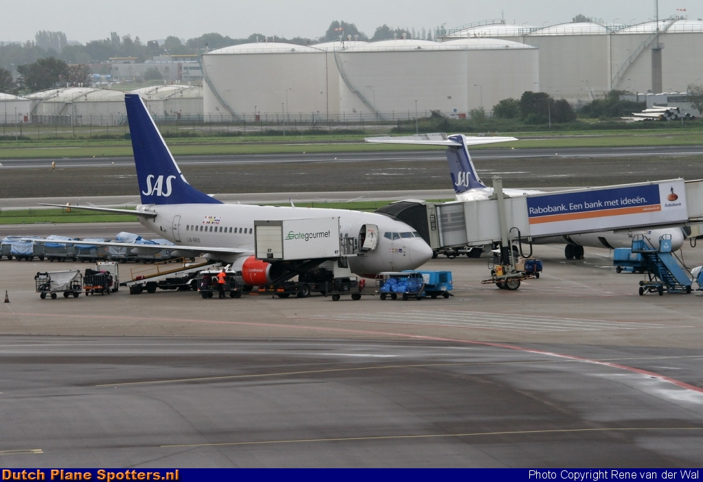 LN-RRO Boeing 737-600 SAS Scandinavian Airlines by Rene van der Wal