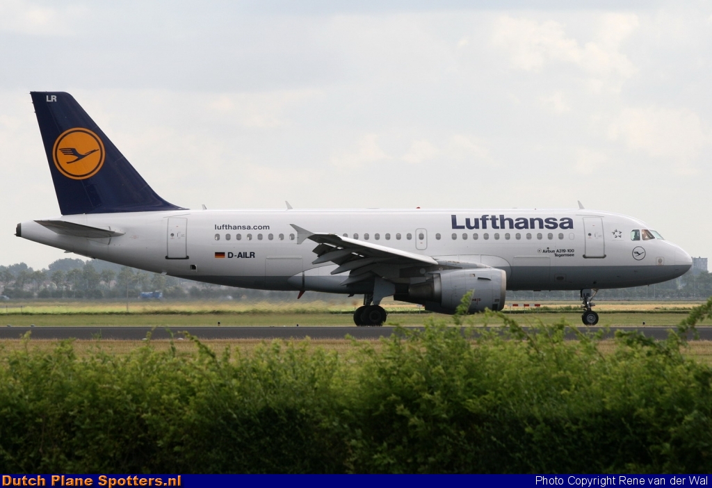 D-AILR Airbus A319 Lufthansa by Rene van der Wal
