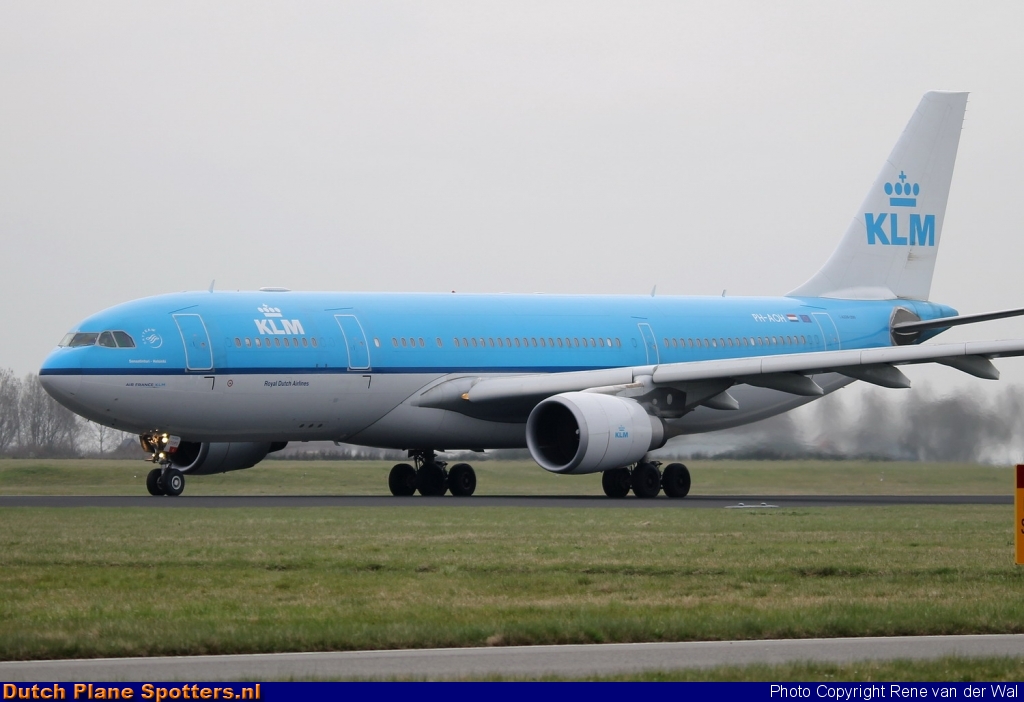 PH-AOH Airbus A330-200 KLM Royal Dutch Airlines by Rene van der Wal