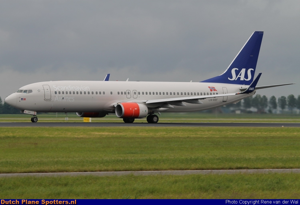 LN-RRF Boeing 737-800 SAS Scandinavian Airlines by Rene van der Wal
