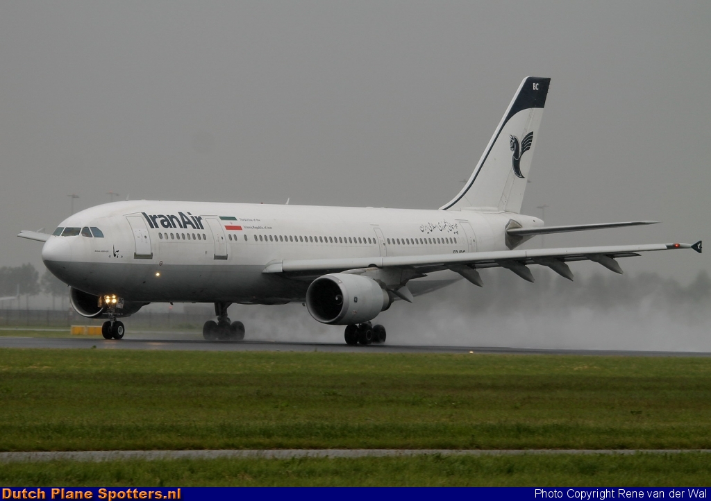 EP-IBC Airbus A300 Iran Air by Rene van der Wal