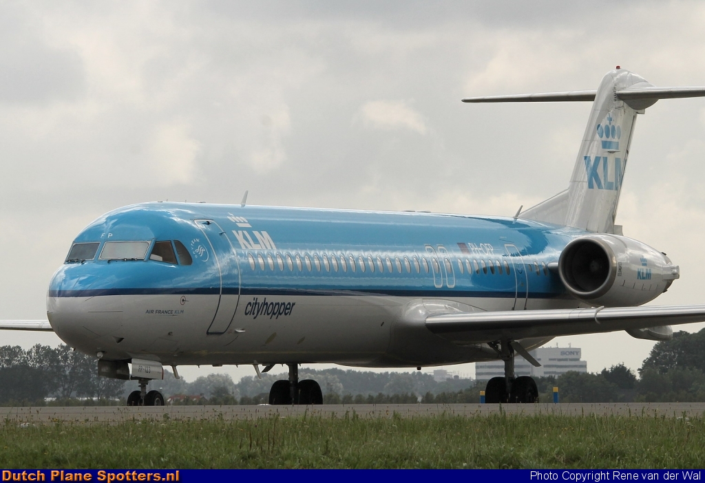 PH-OFP Fokker 100 KLM Cityhopper by Rene van der Wal
