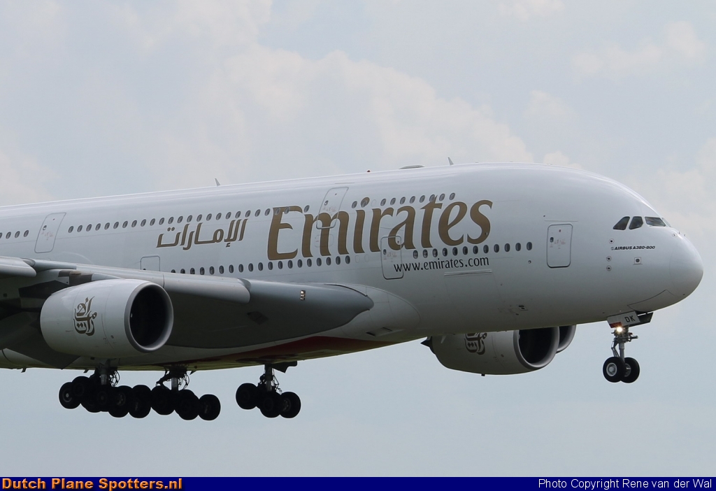 A6-EDK Airbus A380-800 Emirates by Rene van der Wal