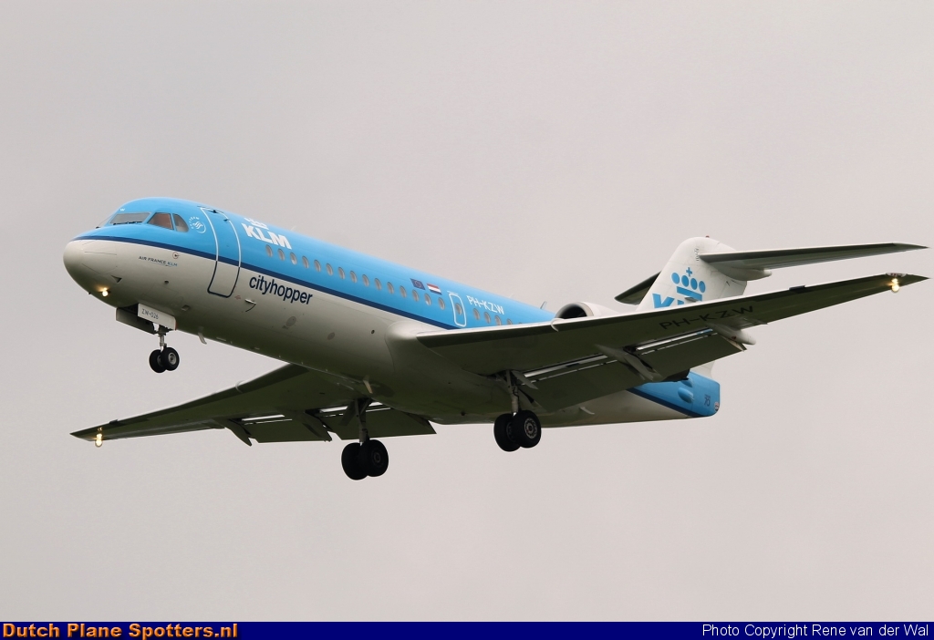PH-KZW Fokker 70 KLM Cityhopper by Rene van der Wal