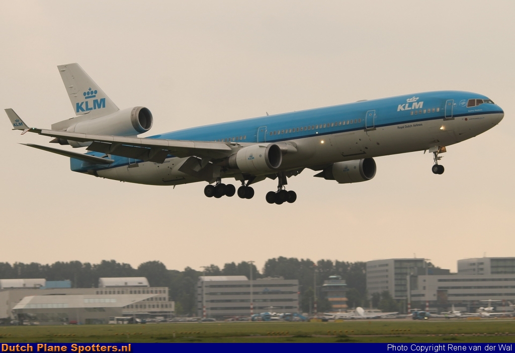 PH-KCK McDonnell Douglas MD-11 KLM Royal Dutch Airlines by Rene van der Wal