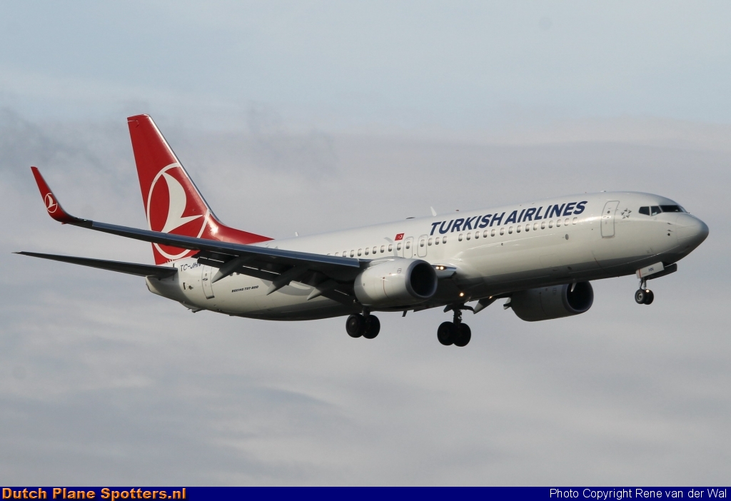 TC-JHN Boeing 737-800 Turkish Airlines by Rene van der Wal
