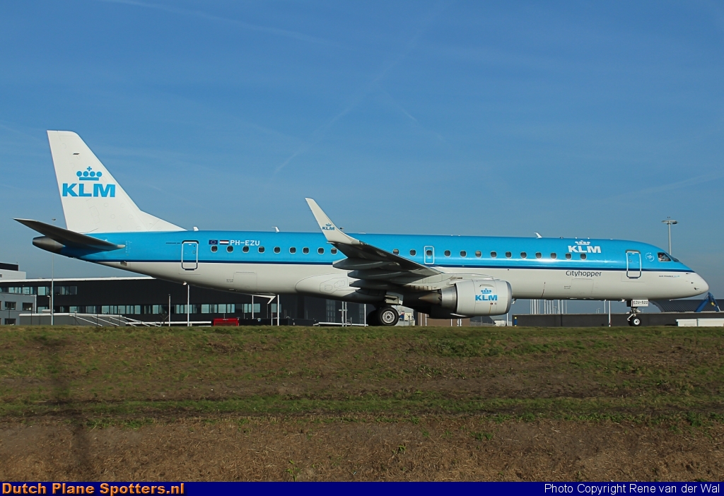 PH-EZU Embraer 190 KLM Cityhopper by Rene van der Wal