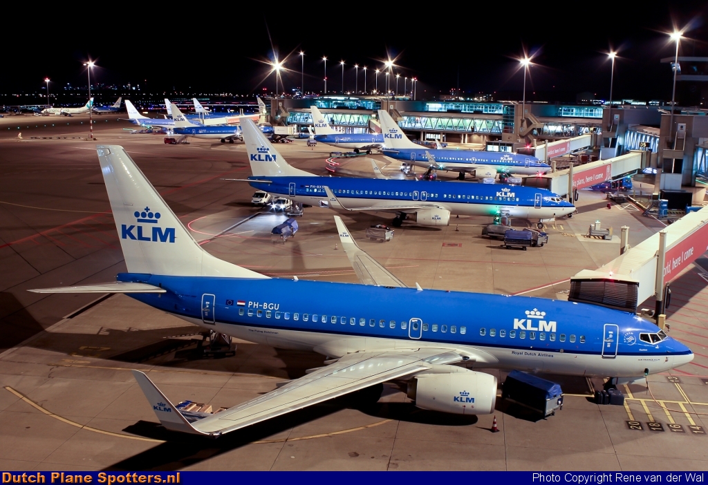 PH-BGU Boeing 737-700 KLM Royal Dutch Airlines by Rene van der Wal