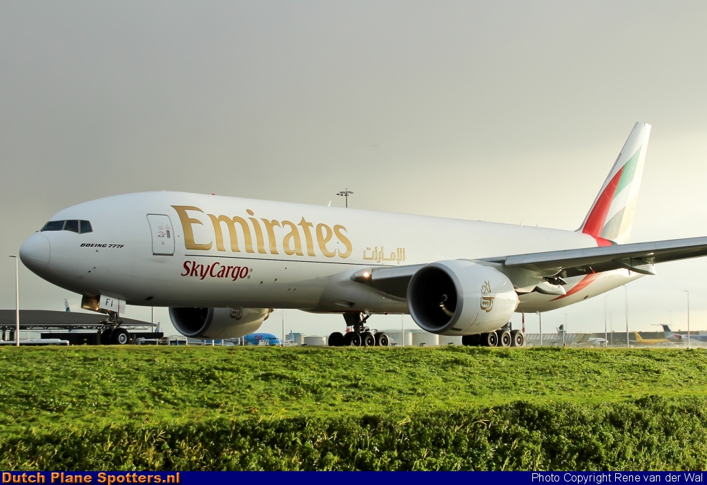 A6-EFI Boeing 777-F Emirates Sky Cargo by Rene van der Wal