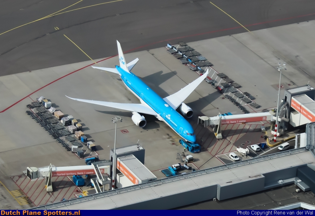 PH-BHG Boeing 787-9 Dreamliner KLM Royal Dutch Airlines by Rene van der Wal