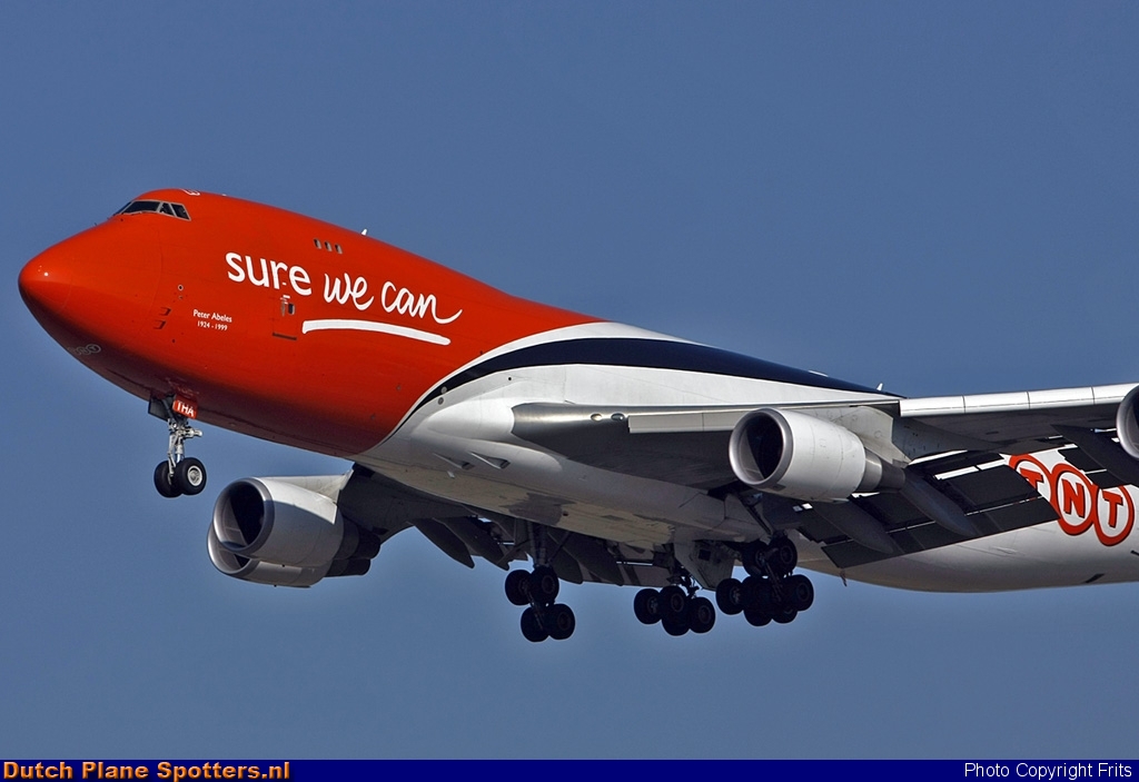 OO-THA Boeing 747-400 TNT Airways by Frits