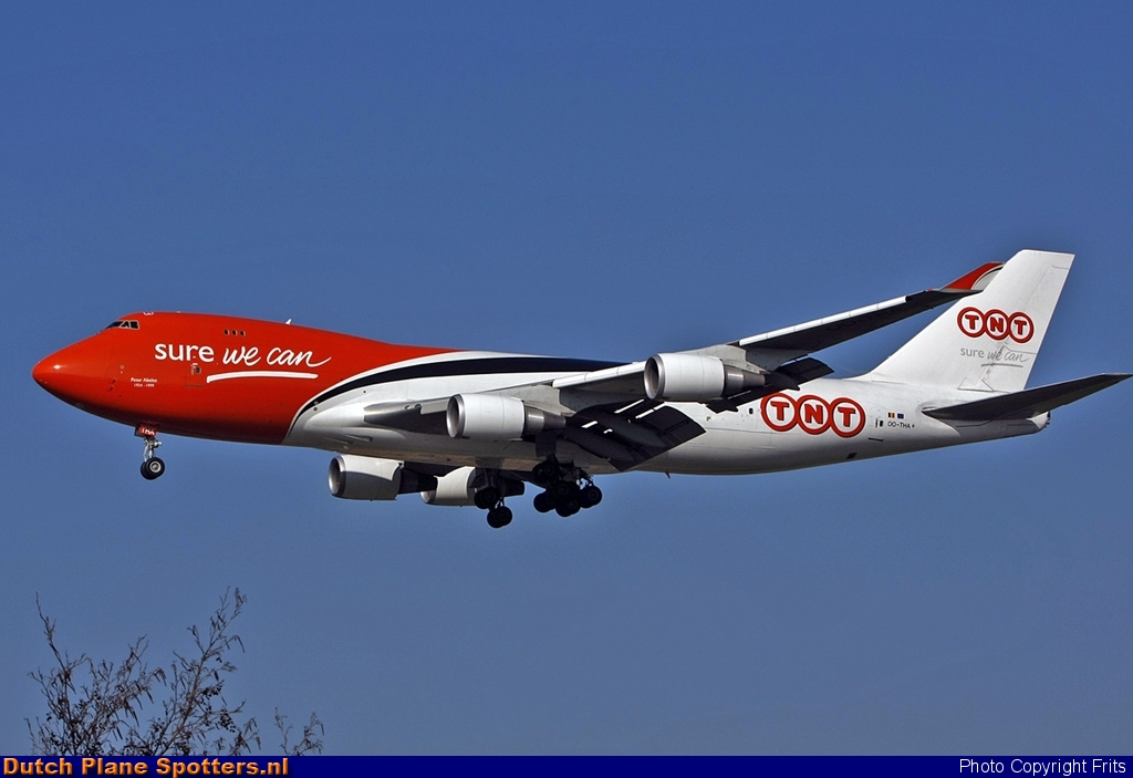 OO-THA Boeing 747-400 TNT Airways by Frits
