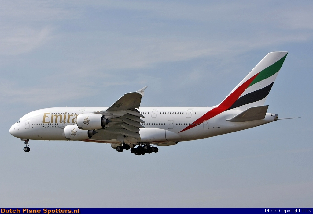 A6-EEI Airbus A380-800 Emirates by Frits