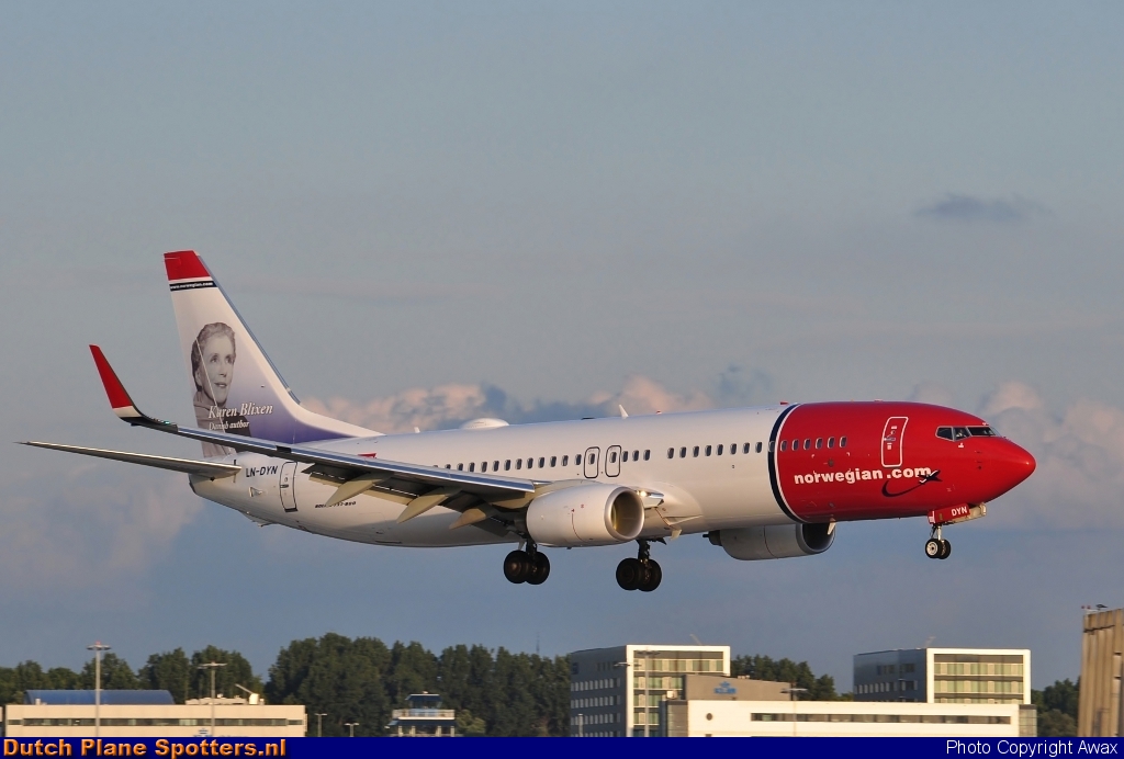 LN-DYN Boeing 737-800 Norwegian Air Shuttle by Awax