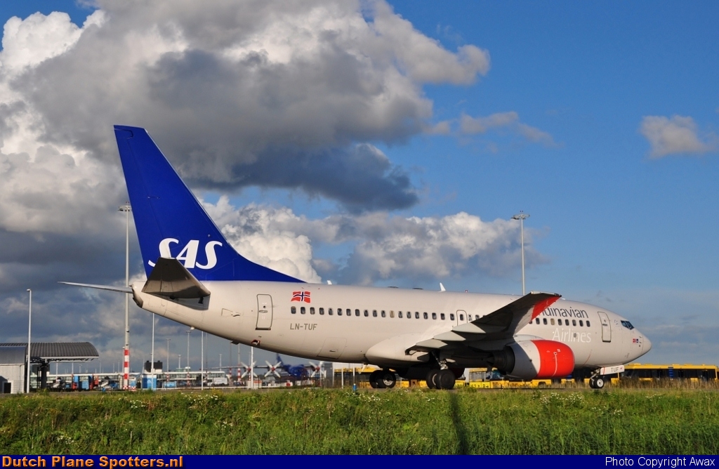 LN-TUF Boeing 737-700 SAS Scandinavian Airlines by Awax