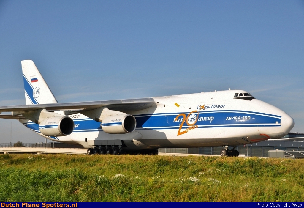RA-82081 Antonov An-124 Volga-Dnepr Airlines by Awax