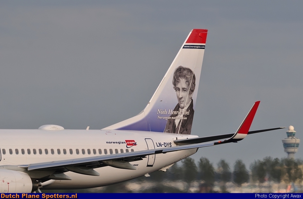LN-DYS Boeing 737-800 Norwegian Air Shuttle by Awax