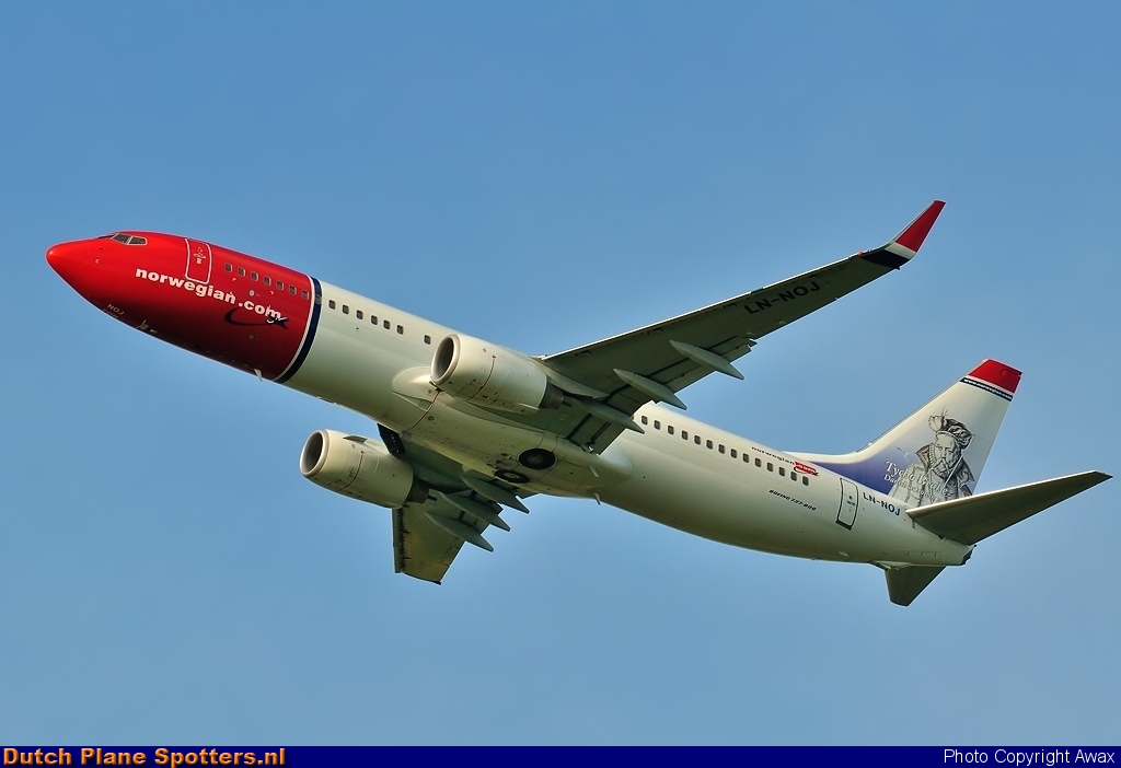 LN-NOJ Boeing 737-800 Norwegian Air Shuttle by Awax