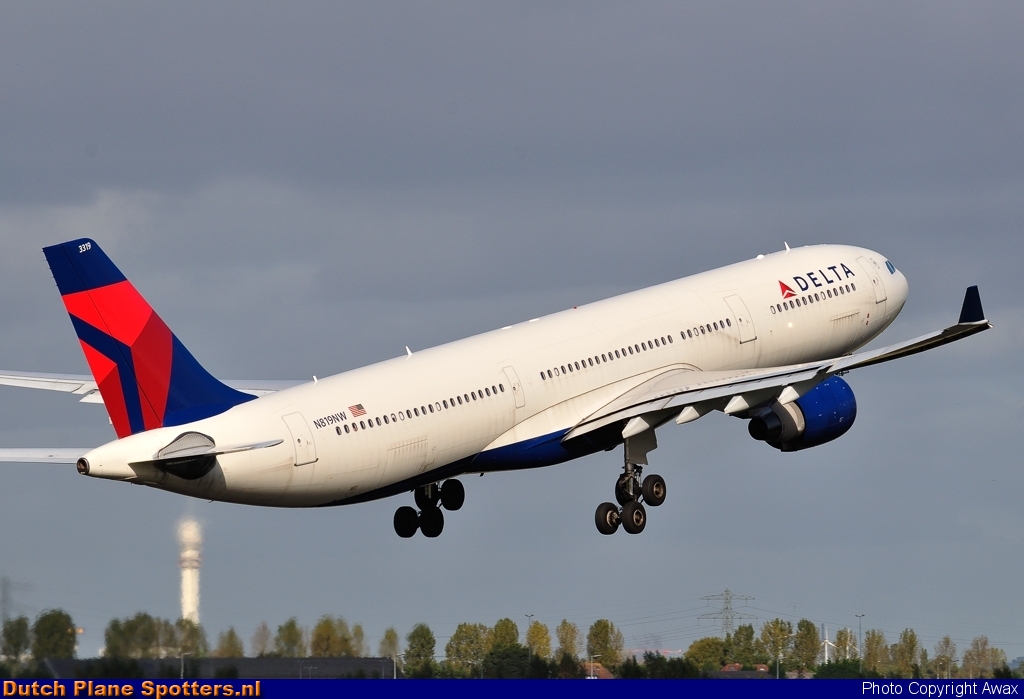 N819NW Airbus A330-300 Delta Airlines by Awax