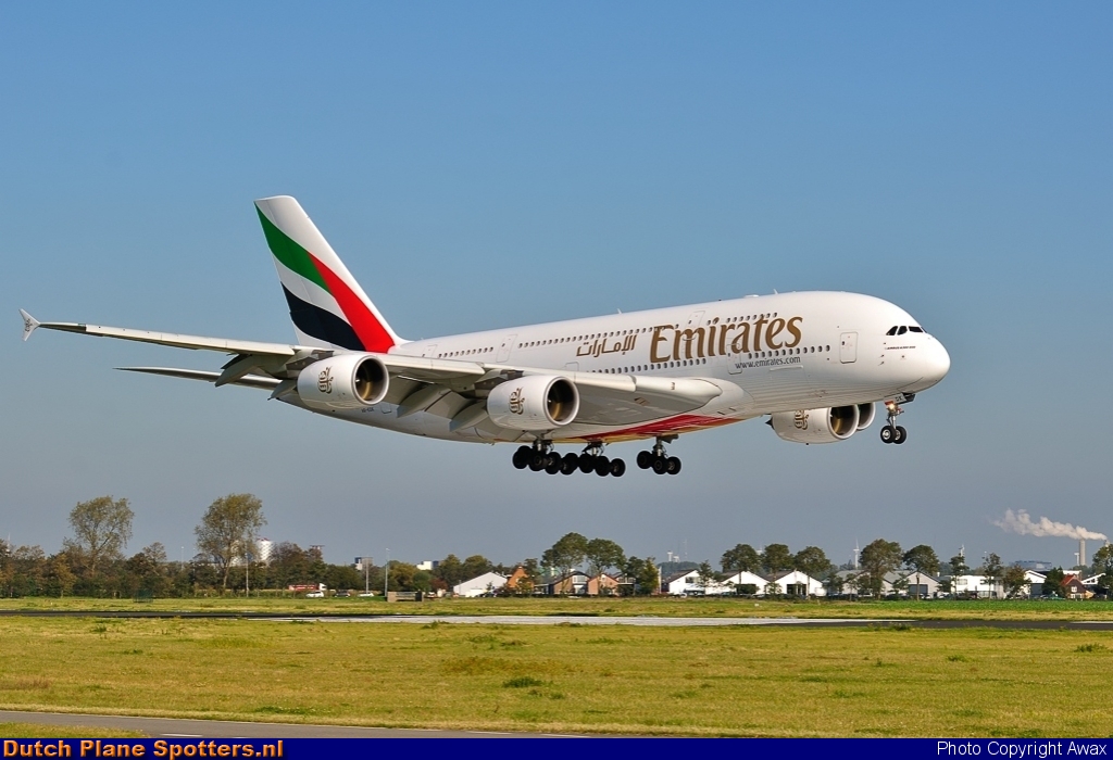 A6-EDK Airbus A380-800 Emirates by Awax