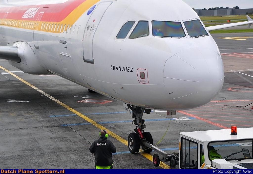EC-JMR Airbus A321 Iberia by Awax