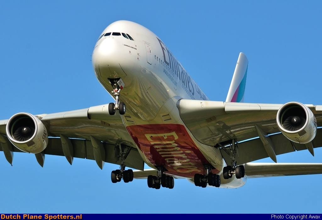 A6-EDQ Airbus A380-800 Emirates by Awax