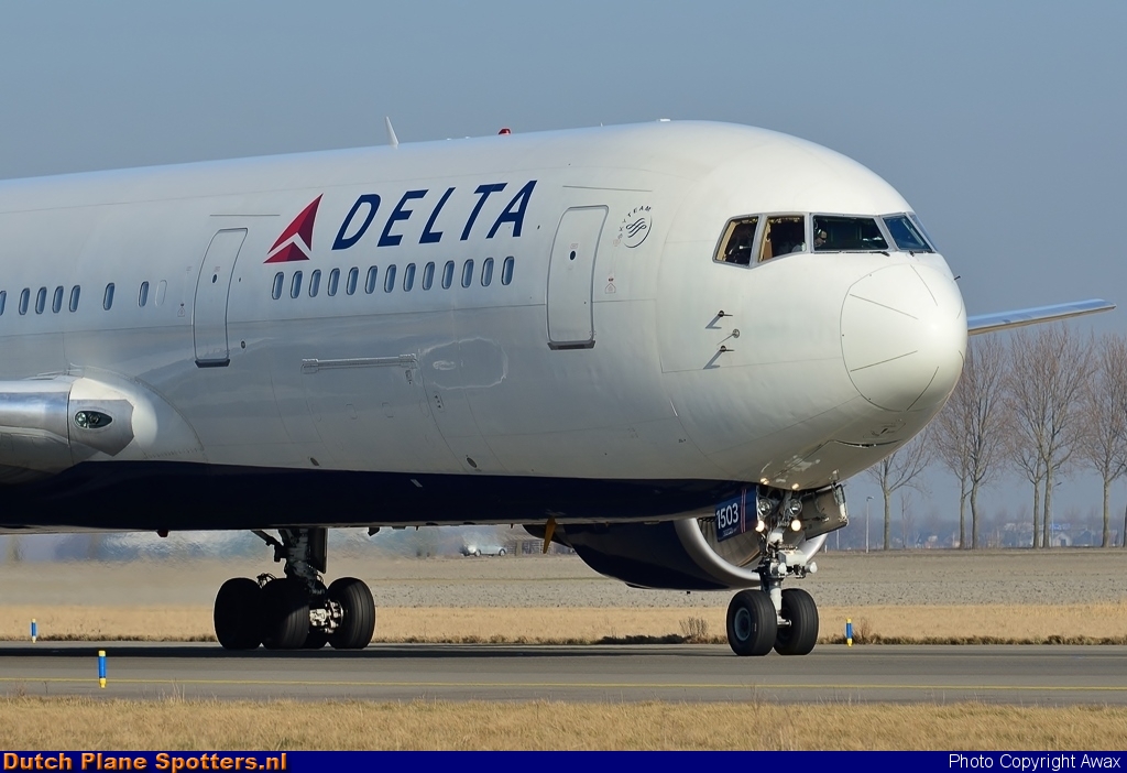 N153DL Boeing 767-300 Delta Airlines by Awax