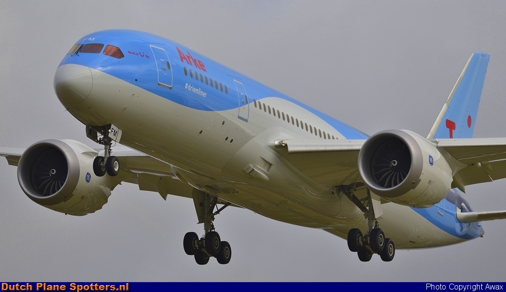 PH-TFM Boeing 787-8 Dreamliner ArkeFly by Awax