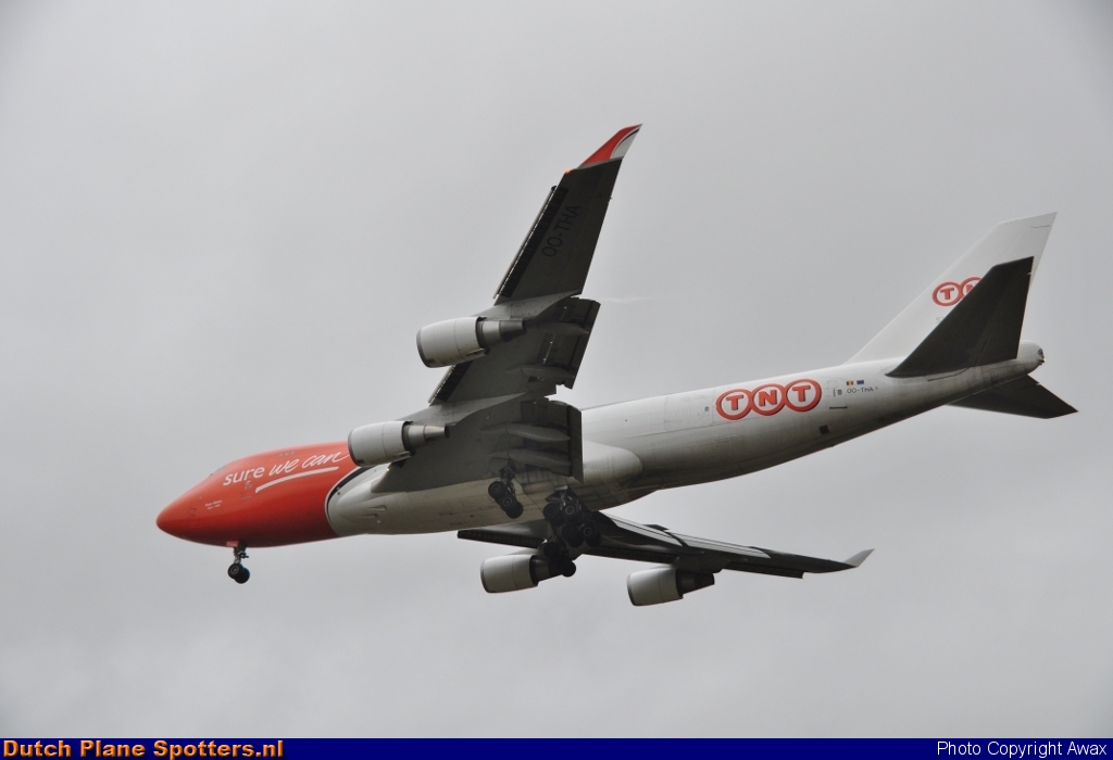 OO-THA Boeing 747-400 TNT Airways by Awax