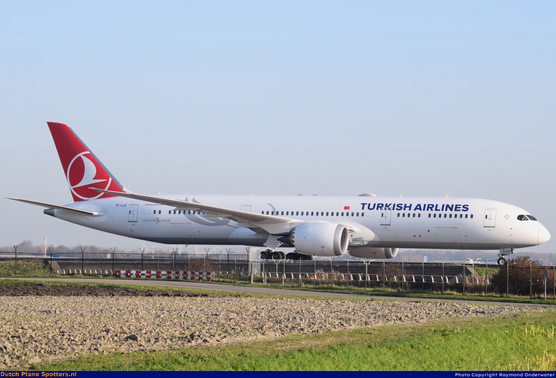 TC-LLE Boeing 787-9 Dreamliner Turkish Airlines by Raymond Onderwater