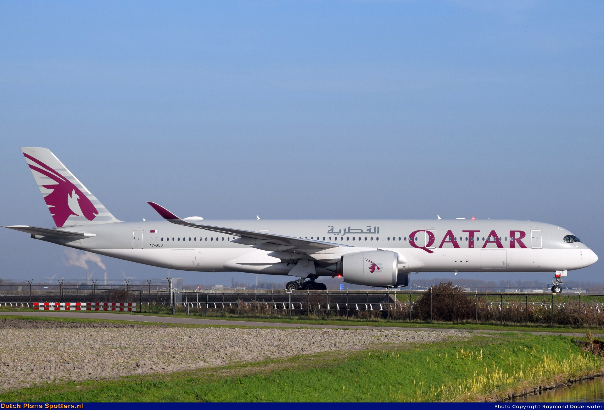 A7-ALJ Airbus A350-900 Qatar Airways by Raymond Onderwater