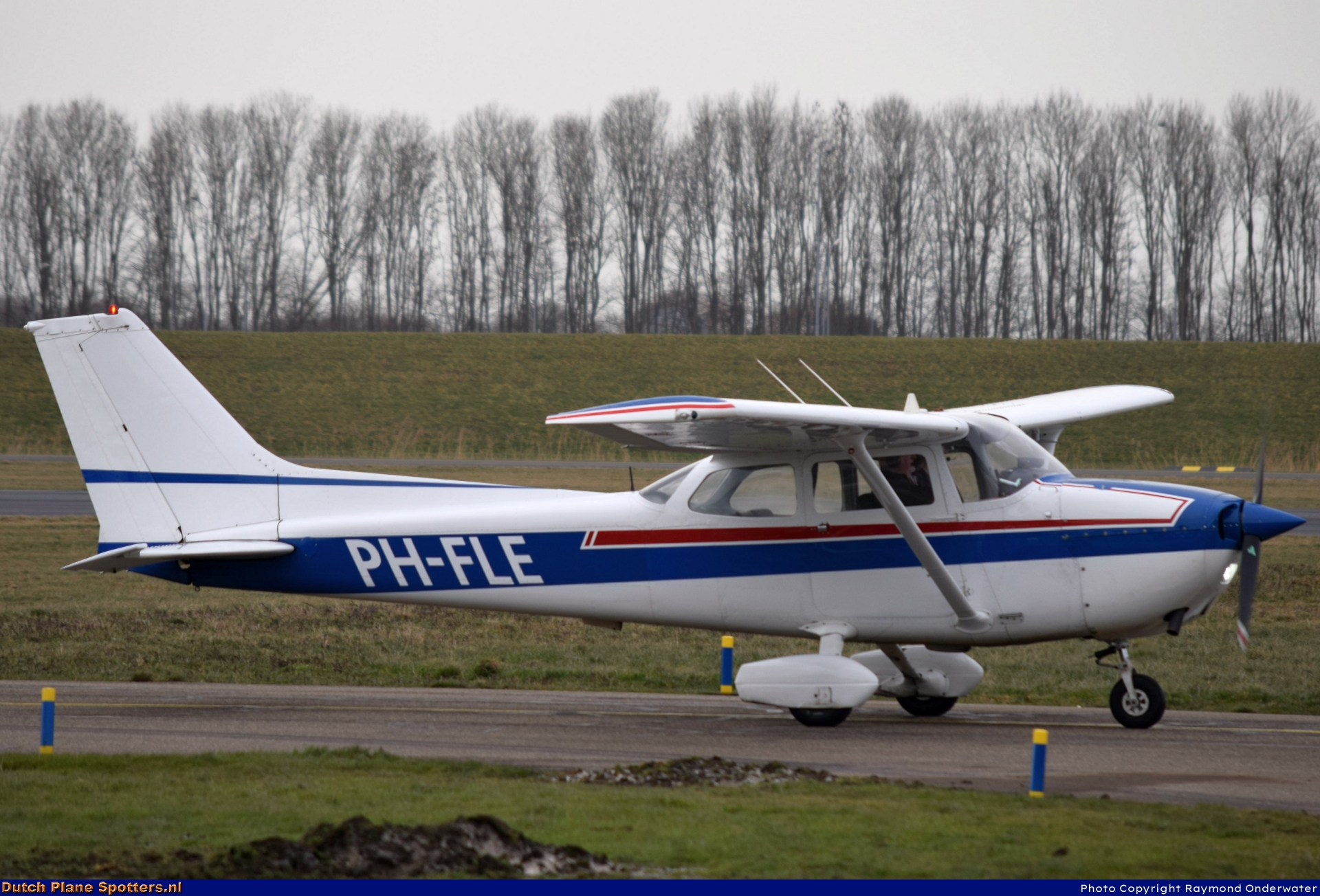 PH-FLE Reims F172 Flevo Air by Raymond Onderwater