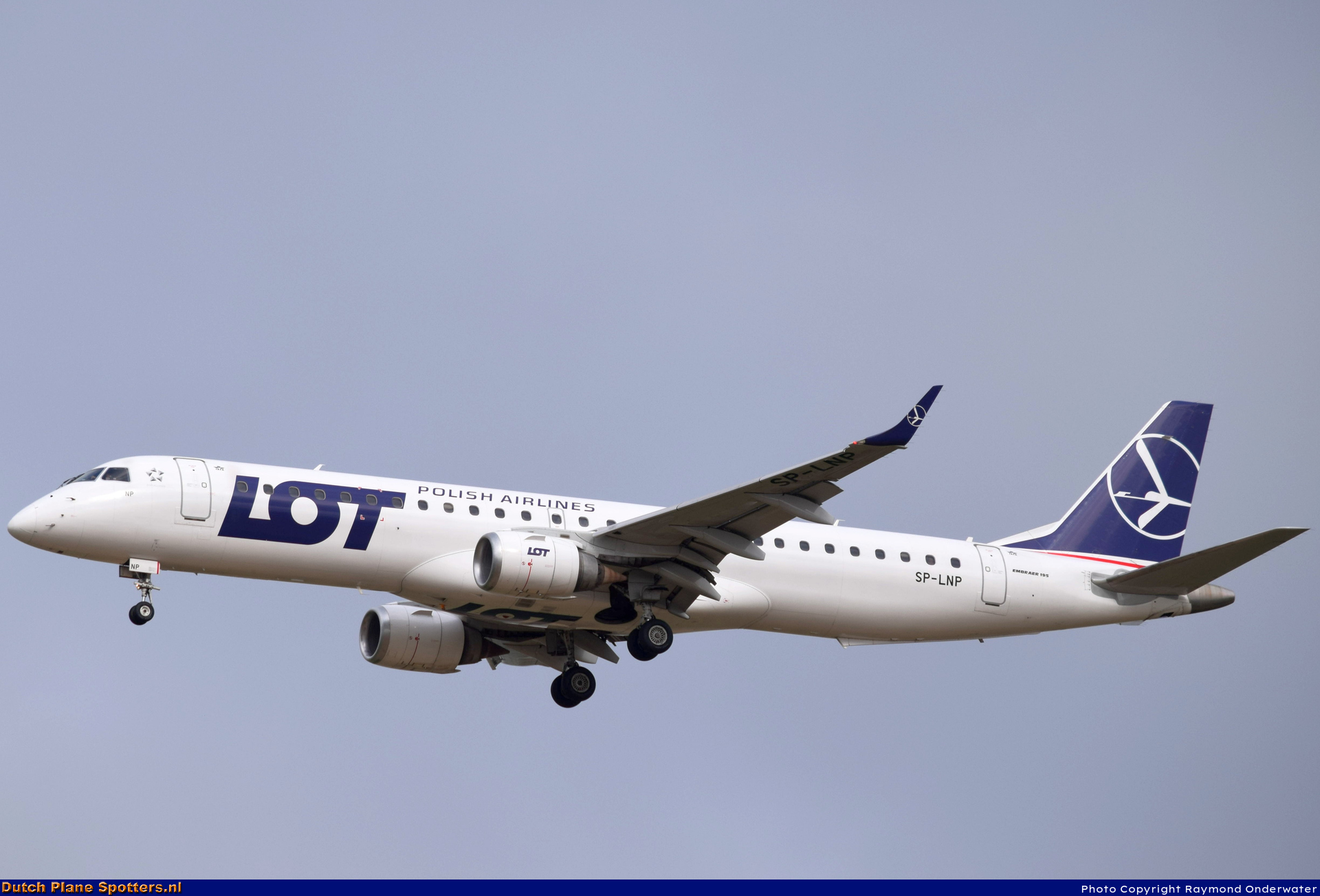 SP-LNP Embraer 195 LOT Polish Airlines by Raymond Onderwater