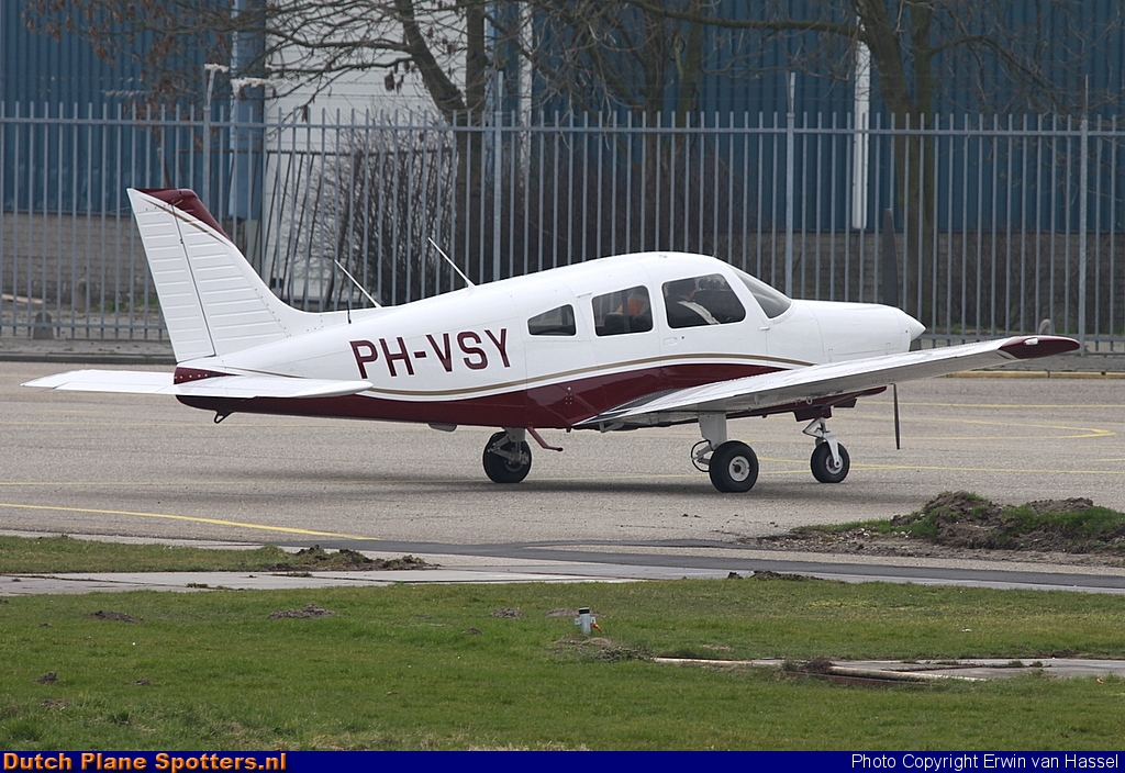PH-VSY Piper PA-28 Warrior III Vliegclub Rotterdam by Erwin van Hassel