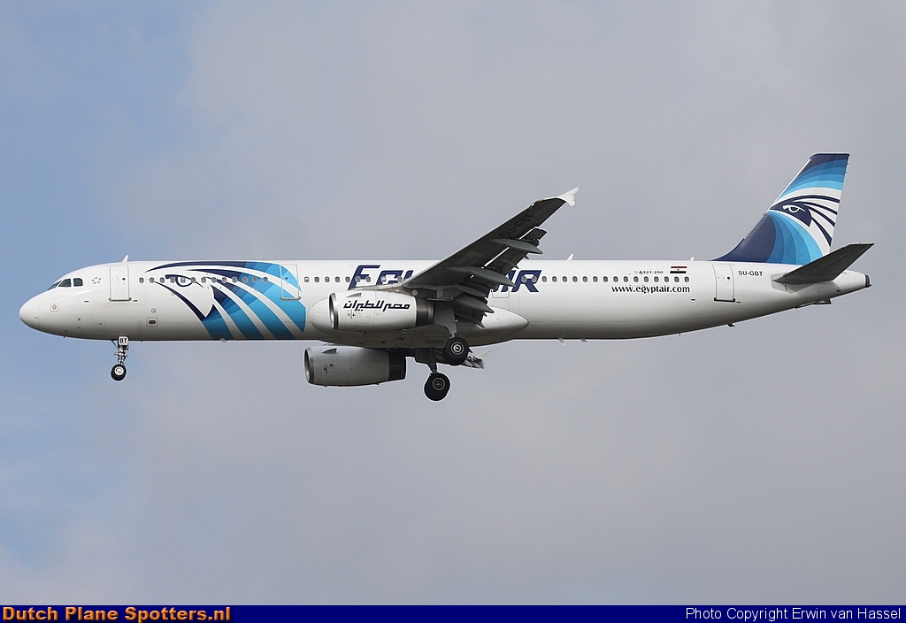 SU-GBT Airbus A321 Egypt Air by Erwin van Hassel