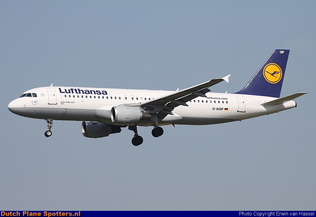 D-AIQP Airbus A320 Lufthansa by Erwin van Hassel