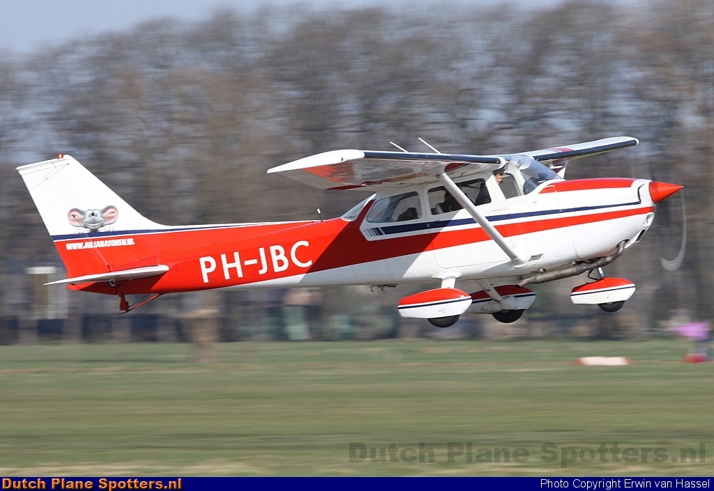 PH-JBC Cessna 172 Skyhawk Private by Erwin van Hassel