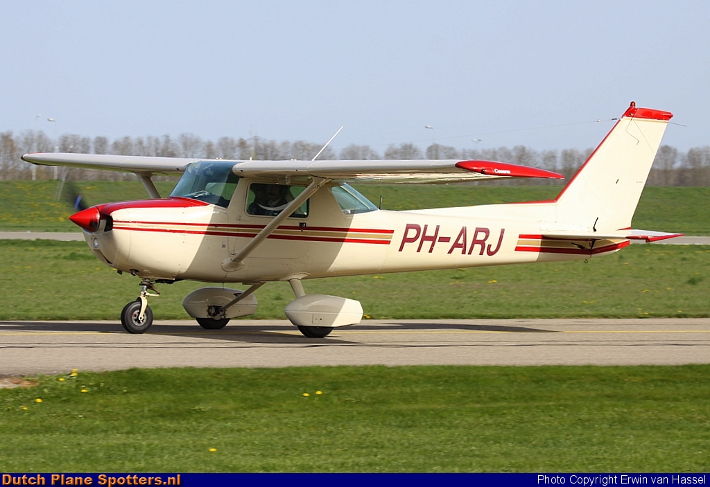PH-ARJ Cessna 150 Private by Erwin van Hassel