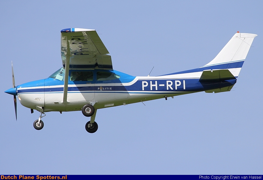 PH-RPI Cessna 182 Skylane Netherlands Police by Erwin van Hassel