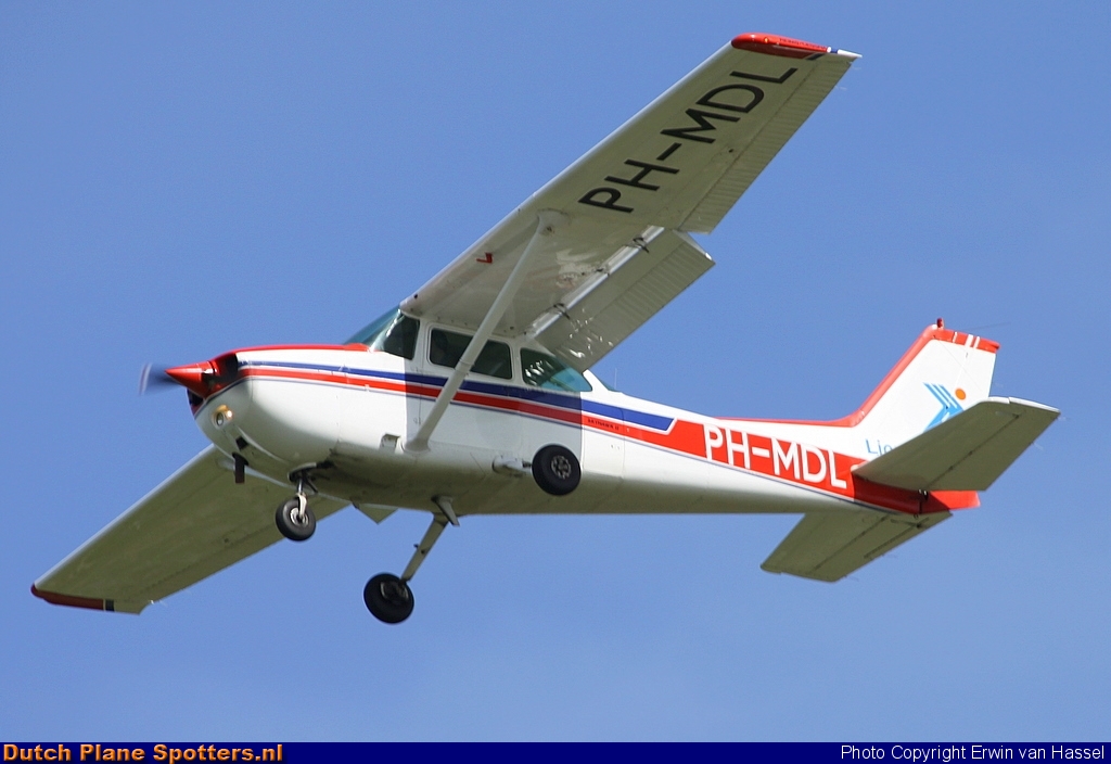 PH-MDL Cessna 172 Skyhawk II Lion Air by Erwin van Hassel