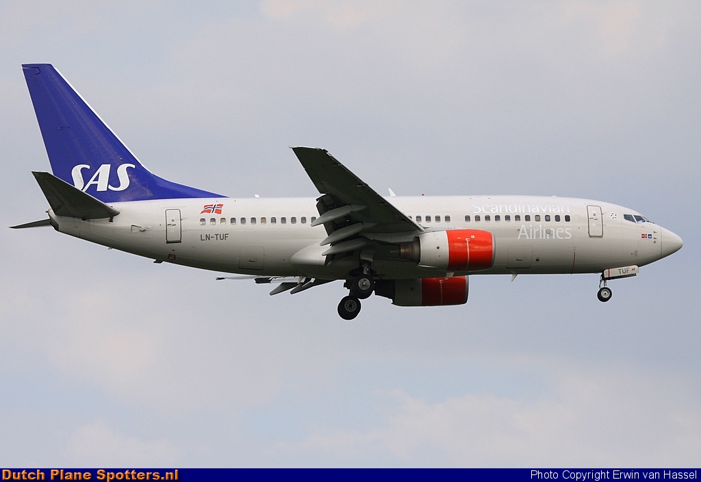 LN-TUF Boeing 737-700 SAS Scandinavian Airlines by Erwin van Hassel