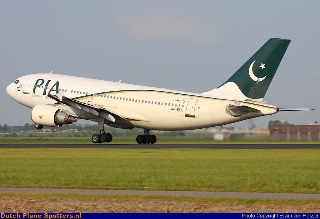AP-BEC Airbus A310 PIA Pakistan International Airlines by Erwin van Hassel