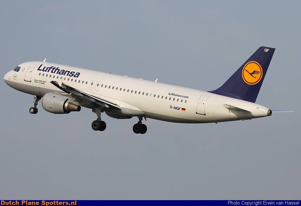 D-AIQF Airbus A320 Lufthansa by Erwin van Hassel