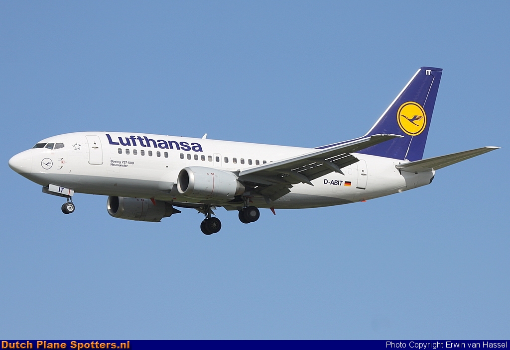D-ABIT Boeing 737-500 Lufthansa by Erwin van Hassel
