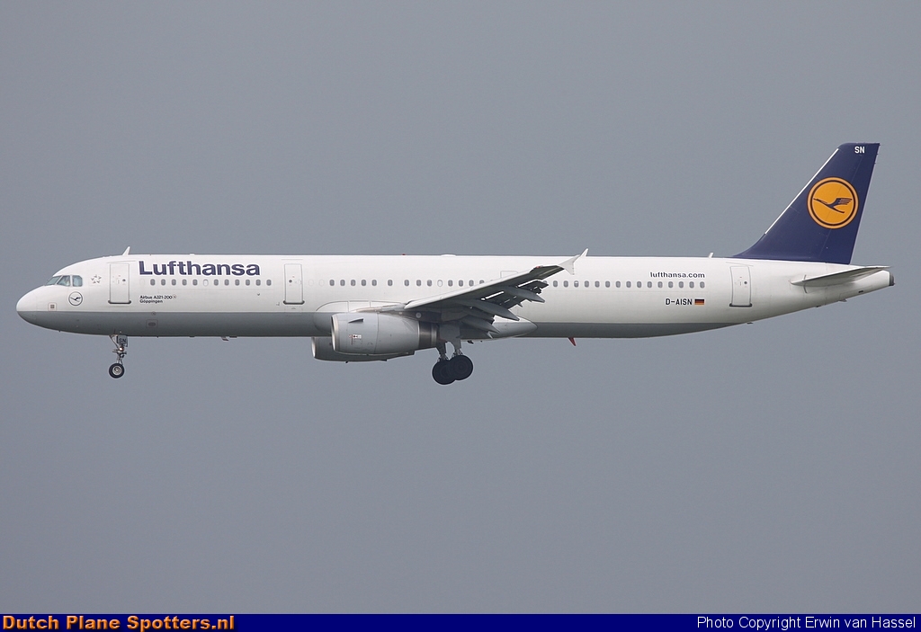 D-AISN Airbus A321 Lufthansa by Erwin van Hassel