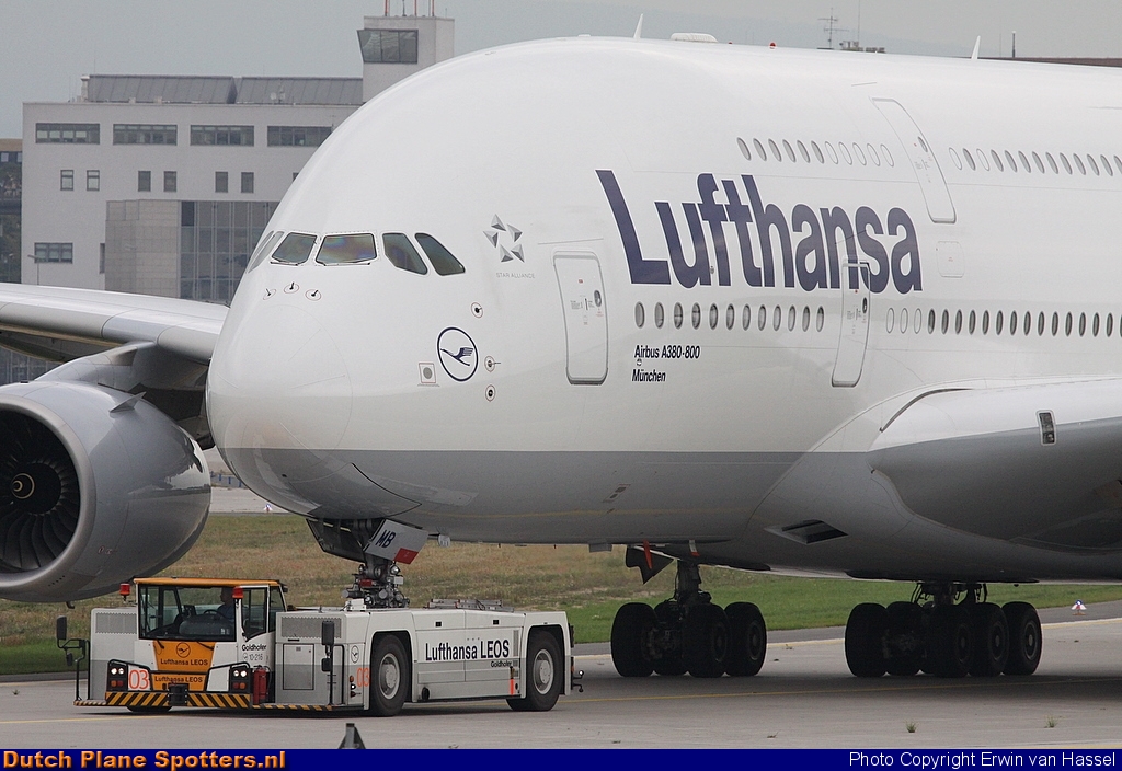 D-AIMB Airbus A380-800 Lufthansa by Erwin van Hassel