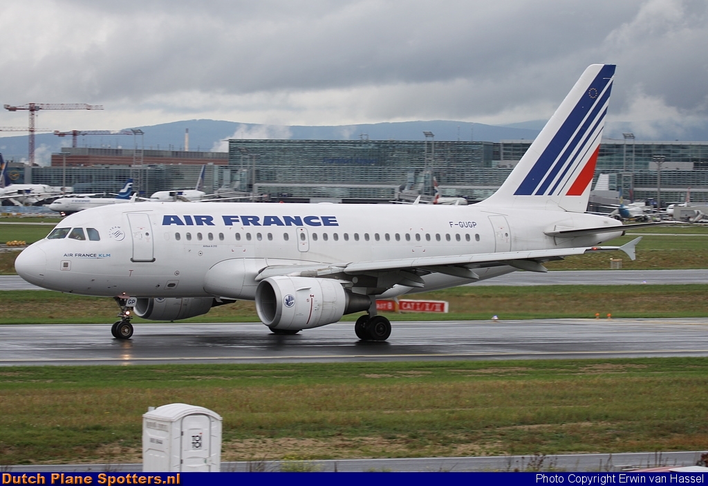 F-GUGP Airbus A318 Air France by Erwin van Hassel