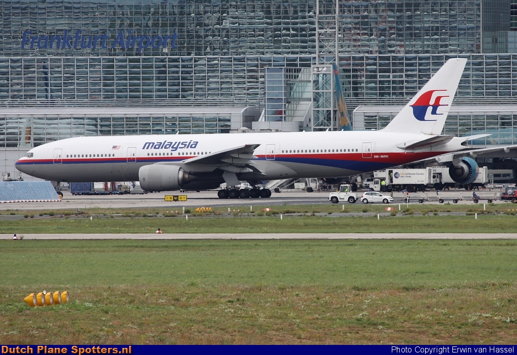 9M-MRN Boeing 777-200 Malaysia Airlines by Erwin van Hassel